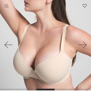 Skims fits everybody push-up bra